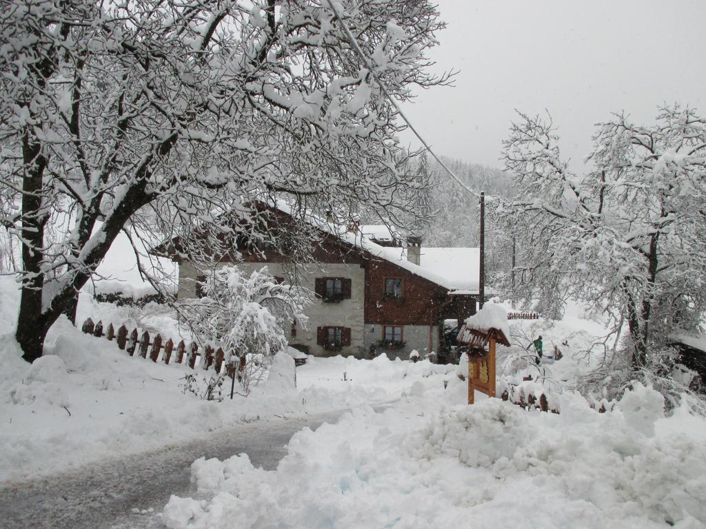 Bed and Breakfast Maso Pin Madonna Exterior foto